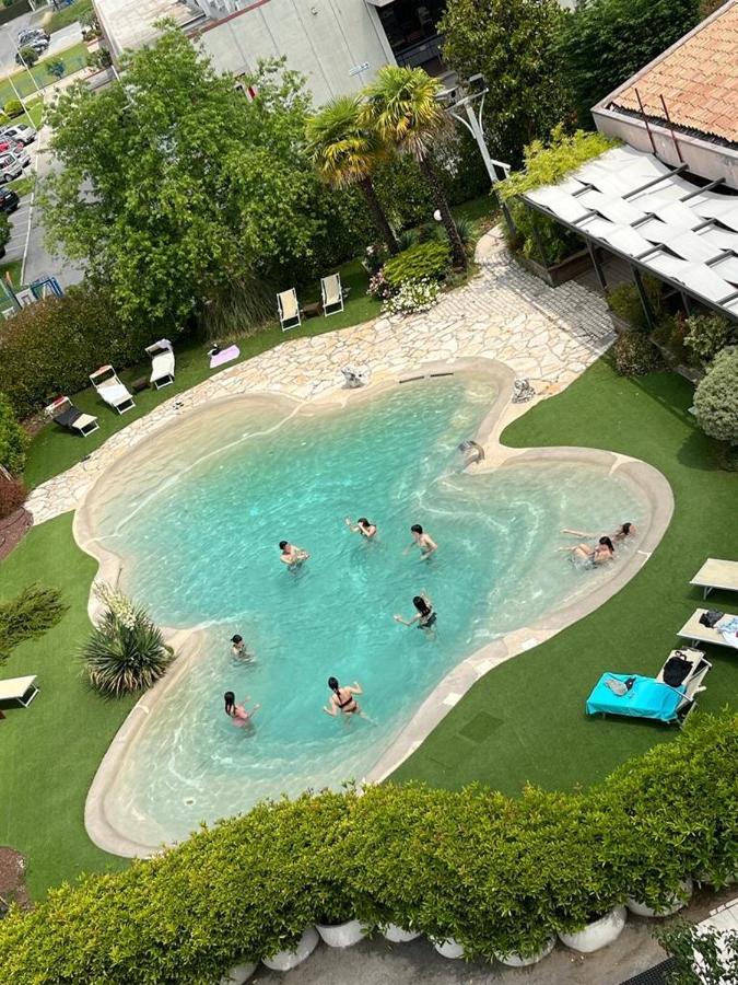 Hotel Posta 77 San Giorgio In Bosco Luaran gambar