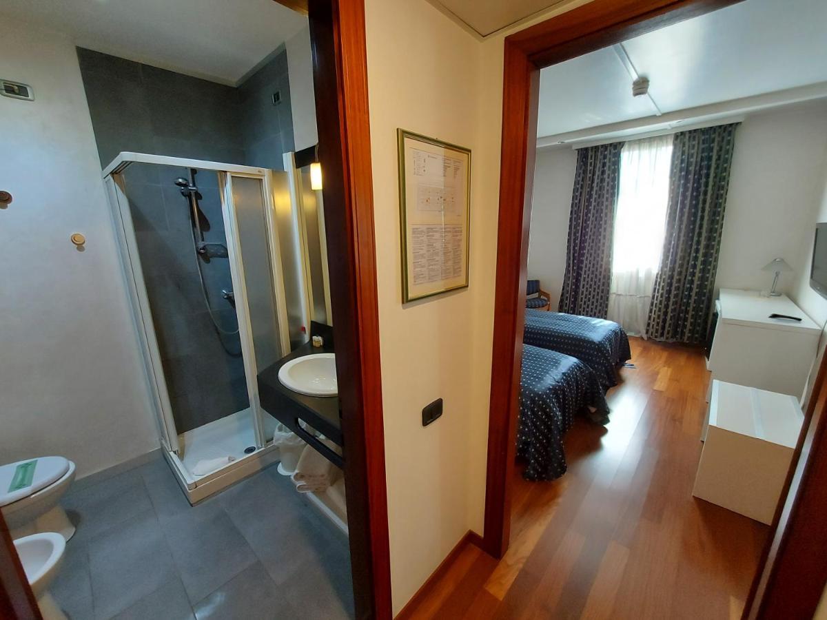Hotel Posta 77 San Giorgio In Bosco Luaran gambar
