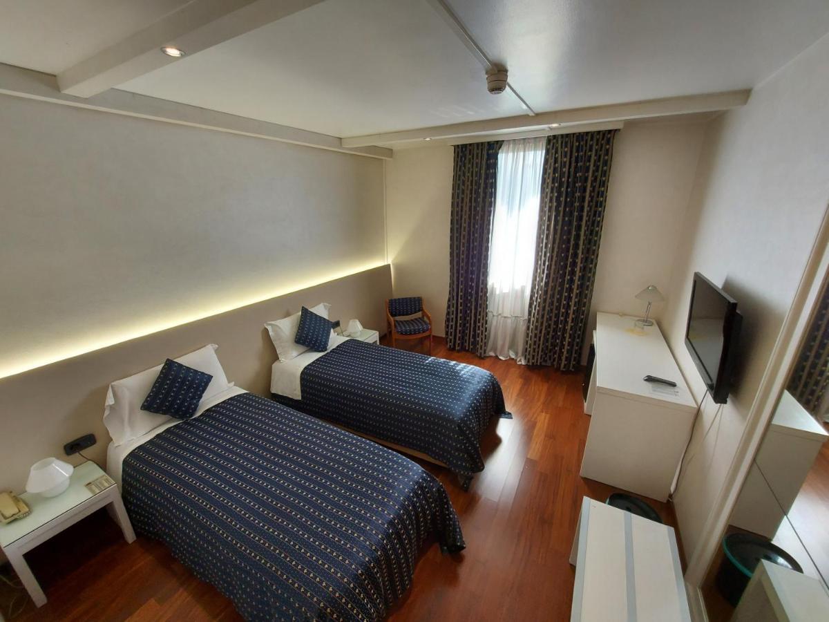 Hotel Posta 77 San Giorgio In Bosco Luaran gambar
