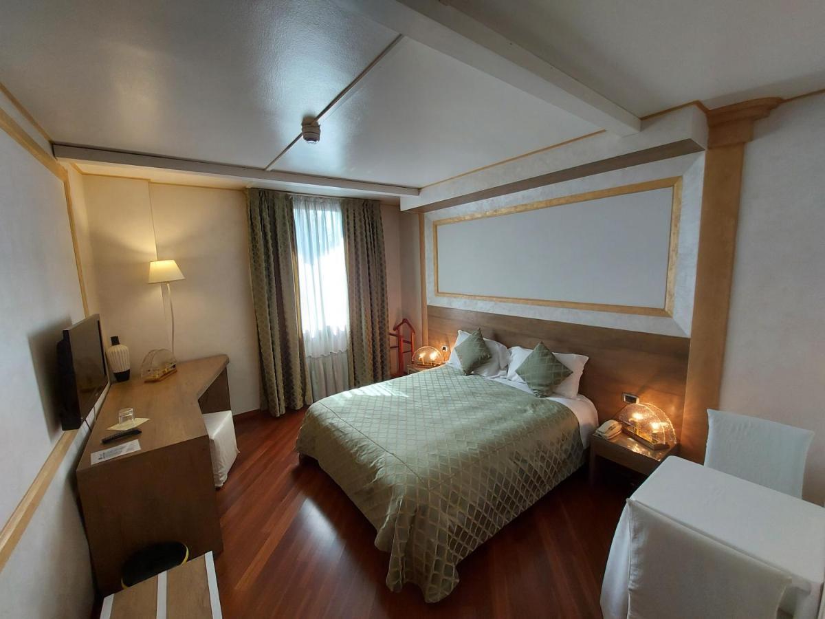 Hotel Posta 77 San Giorgio In Bosco Luaran gambar